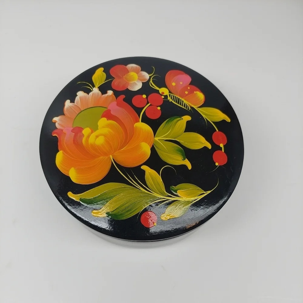 Beautiful Russian Black Lacquered floral trinket/ jewelry box storage container